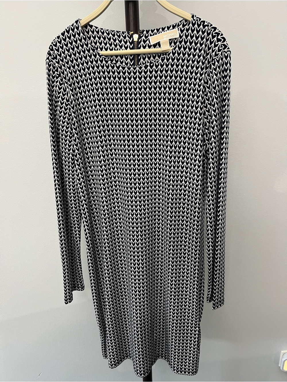 Michael Kora Black & White Patterned Long Sleeve Party Dress